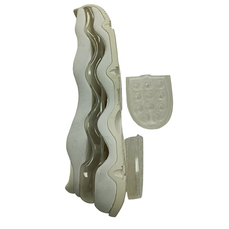 Flat heel inflatable sole